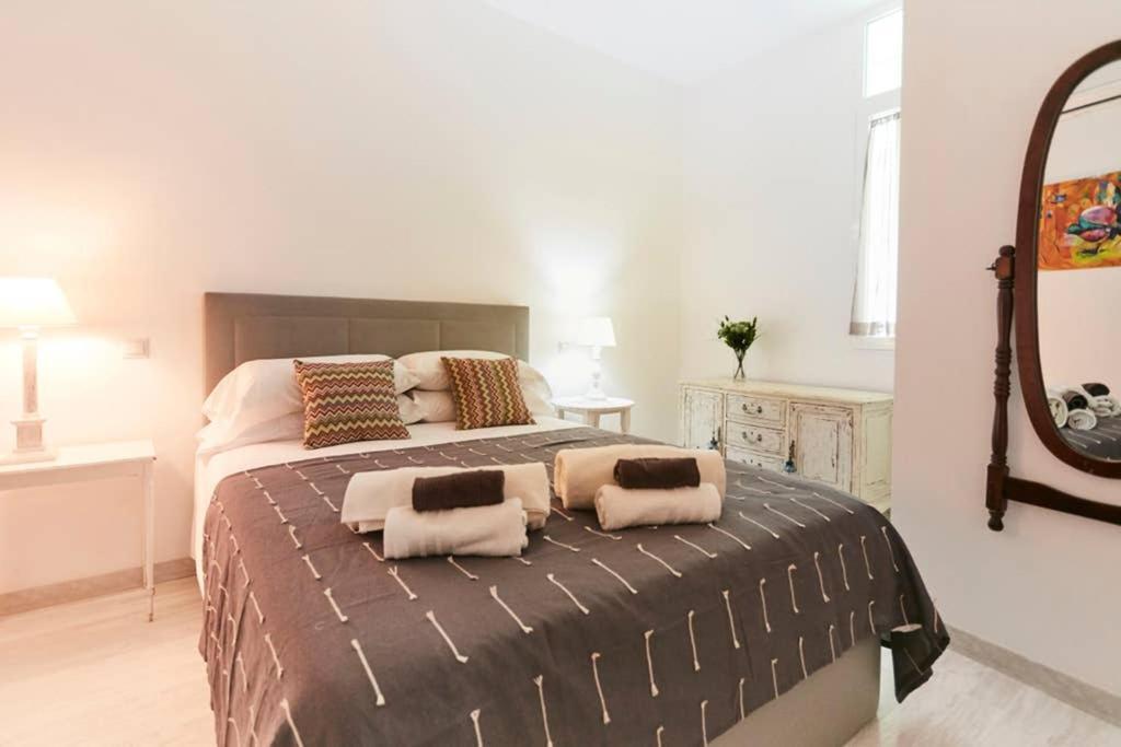 Original Y Coqueto Apartamento Junto A Plaza Mayor Appartement Madrid Buitenkant foto
