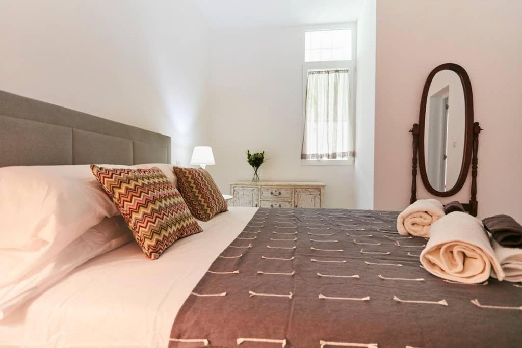 Original Y Coqueto Apartamento Junto A Plaza Mayor Appartement Madrid Buitenkant foto